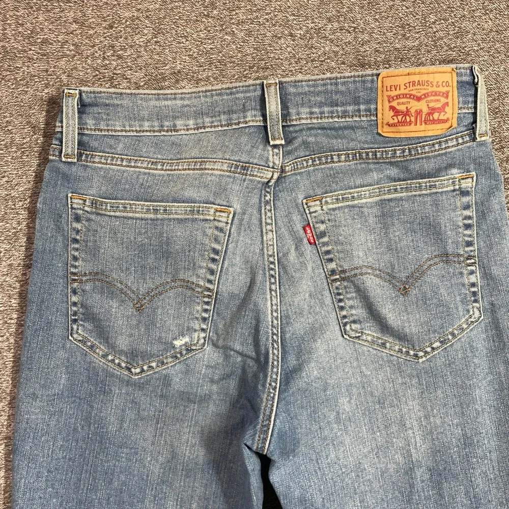 Levis levi 721